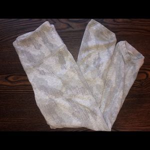 Athleta Cropped Leggings